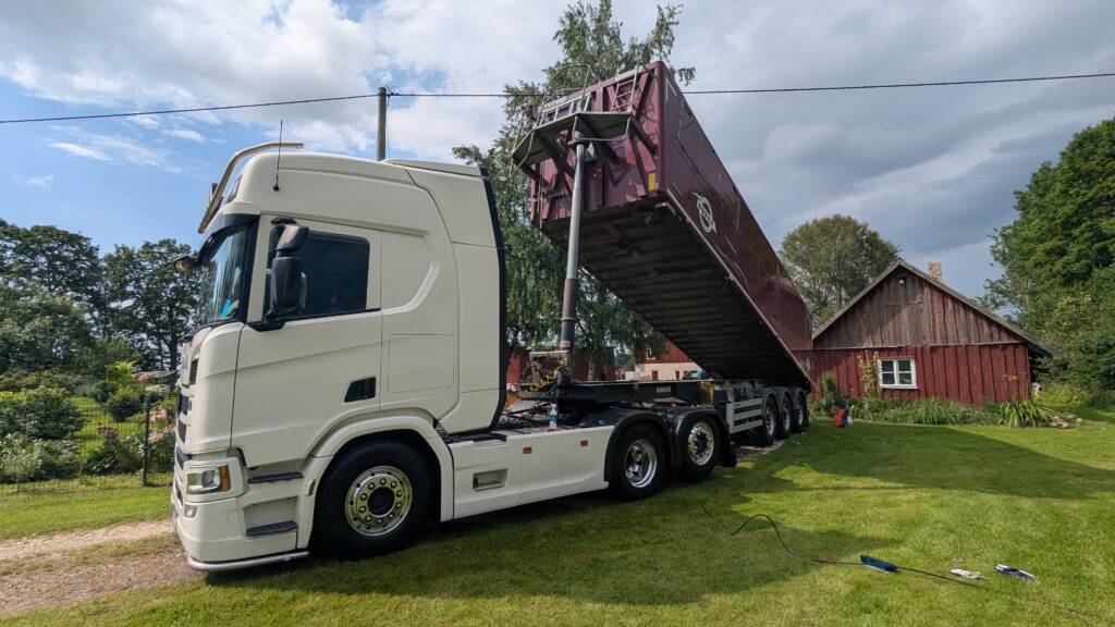 PXL_20250731_123303857